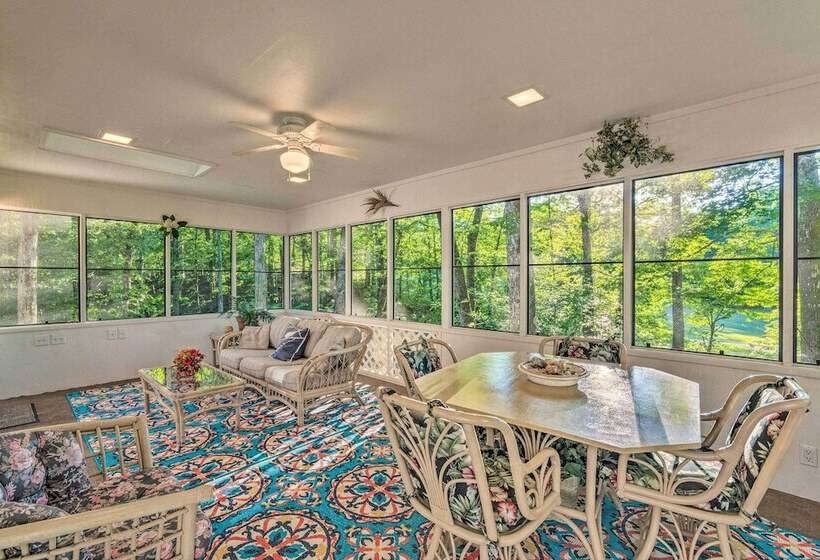 The Crystal House W/ Sunroom & Golf Green Views!