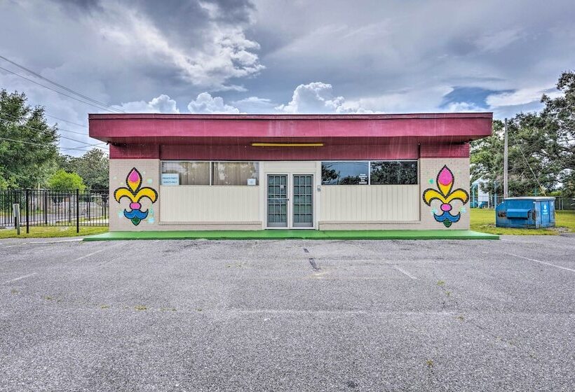 The Float Yard  Pensacola Home W/ Pool Table