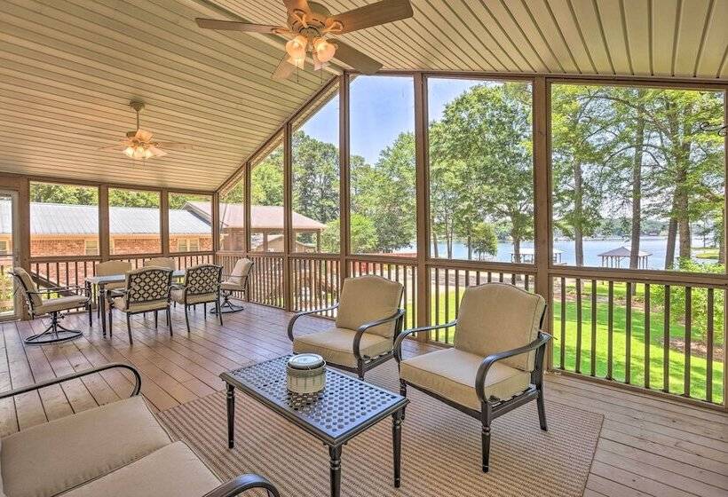 The Lake Escape: Boat Dock, Fire Pit, Kayak!
