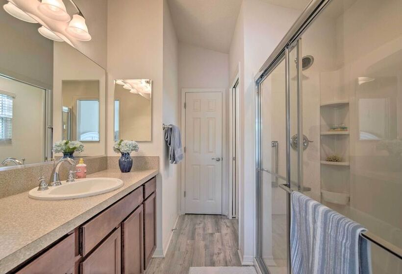 The Villages Retreat W/ Lanai & Lake Views!