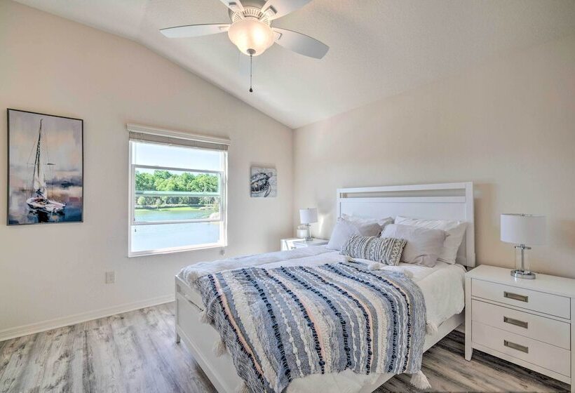 The Villages Retreat W/ Lanai & Lake Views!