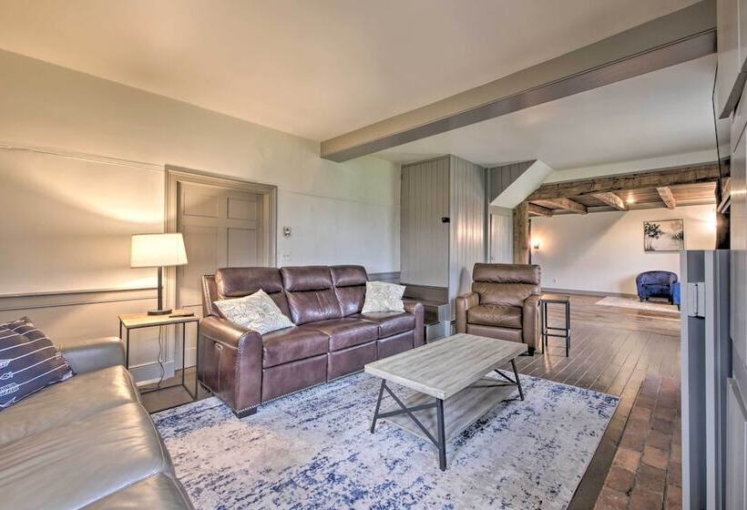 Timeless Winesburg Farmhouse W/ Deck