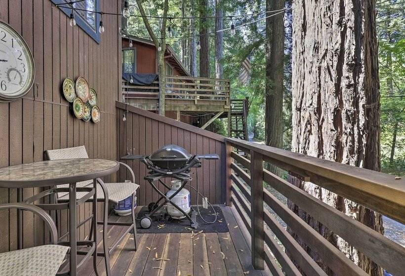 Tranquil Guerneville Home W/ Redwood Views