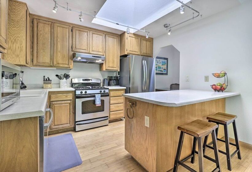 Tranquil Guerneville Home W/ Redwood Views