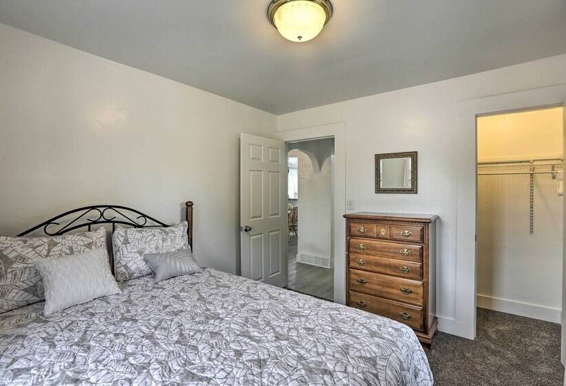 Trendy Denver Getaway ~ 4 Mi To Downtown!