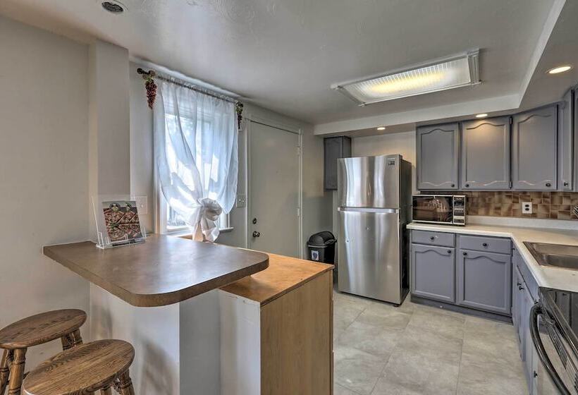 Trendy Denver Getaway ~ 4 Mi To Downtown!