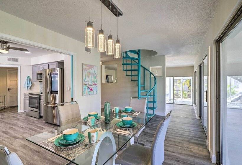 Tropical Waterfront Home: Central Location!