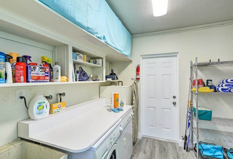 Tropical Waterfront Home: Central Location!