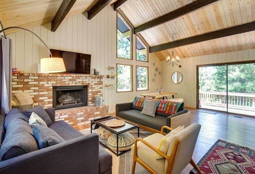 Twin Peaks Cabin < 4 Mi To Lake Arrowhead!