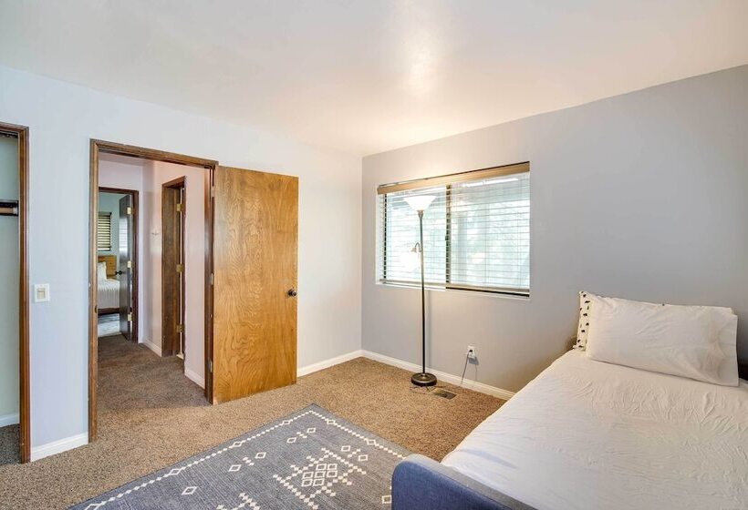 Twin Peaks Cabin < 4 Mi To Lake Arrowhead!