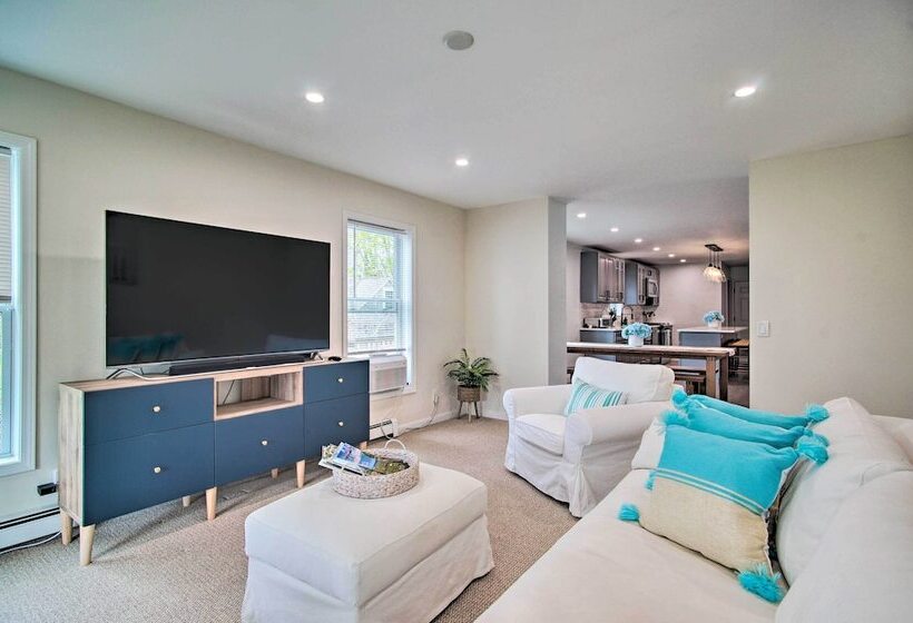 Updated Falmouth Family Home ~ 2 Mi To Beach!