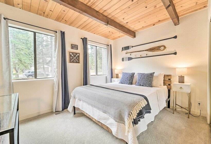 2 Mi To Tahoe Donner: Truckee Getaway W/ Views