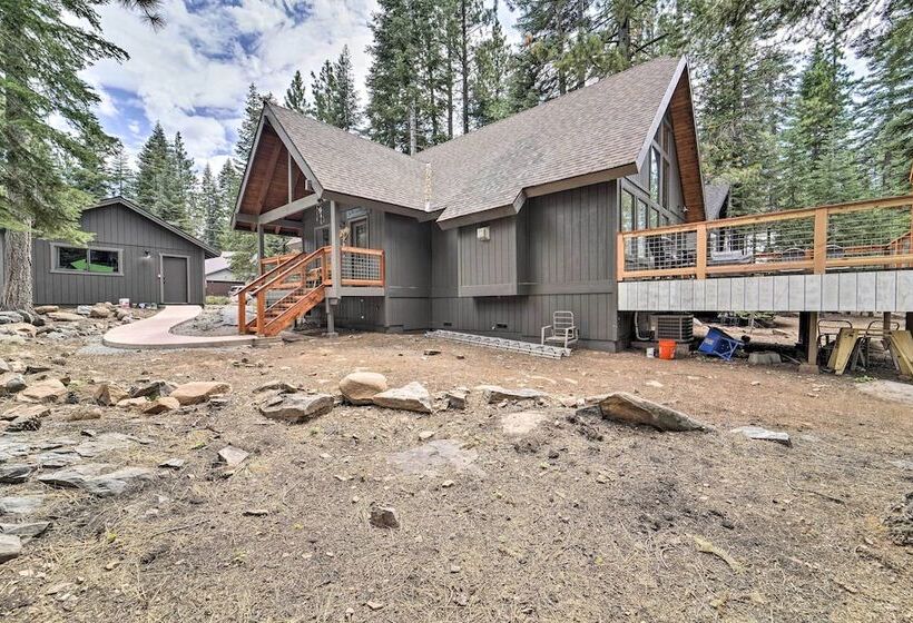 2 Mi To Tahoe Donner: Truckee Getaway W/ Views