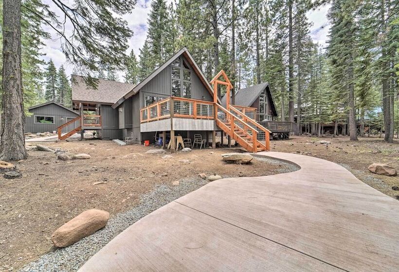 2 Mi To Tahoe Donner: Truckee Getaway W/ Views