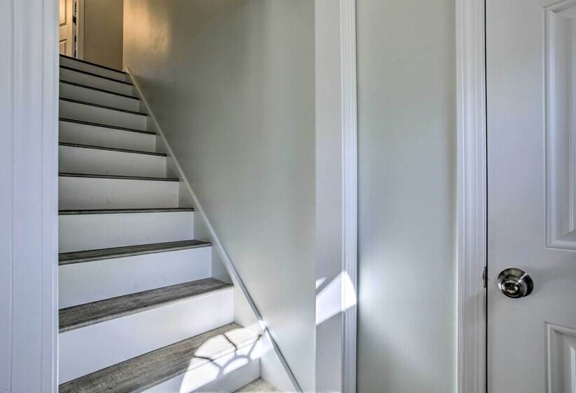 Updated Plymouth Home < 2 Miles To Waterfront!