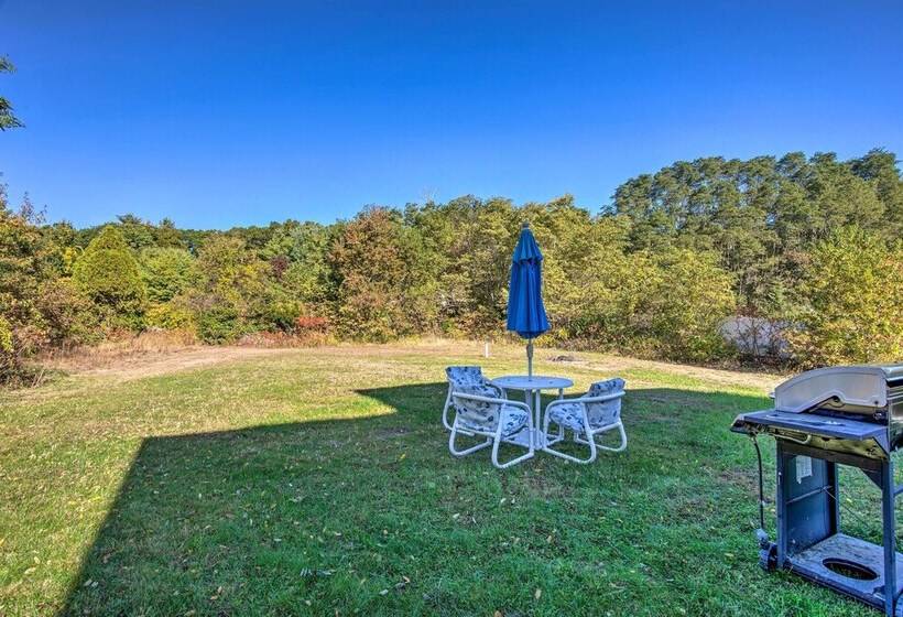 Updated Plymouth Home < 2 Miles To Waterfront!