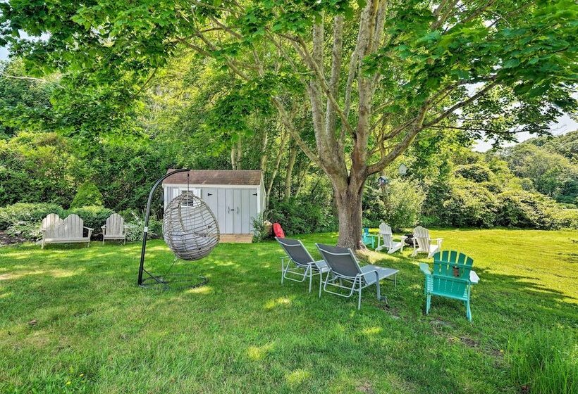 Waterfront Hyannis Gem: Walk To Hyannis Port Beach