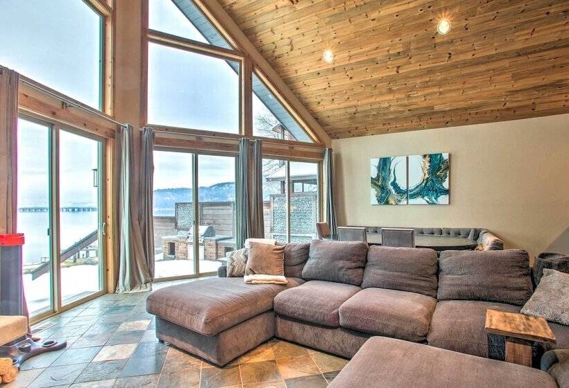 Waterfront Lake Pend Oreille Vacation Rental!