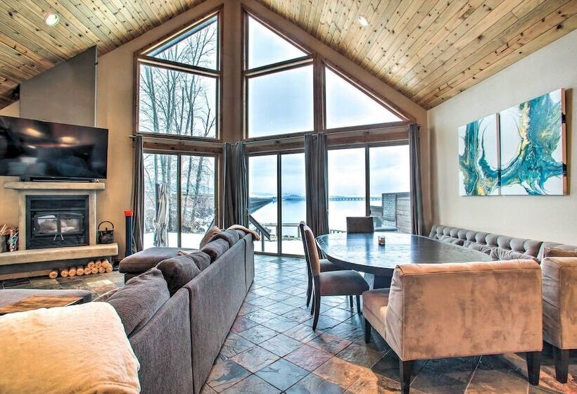 Waterfront Lake Pend Oreille Vacation Rental!