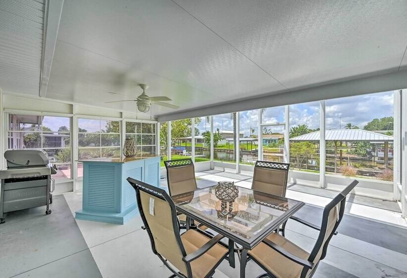 Waterfront Lake Placid Escape W/ Dock & Lanai