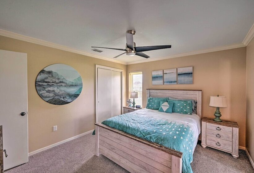 Waterfront Lake Placid Escape W/ Dock & Lanai