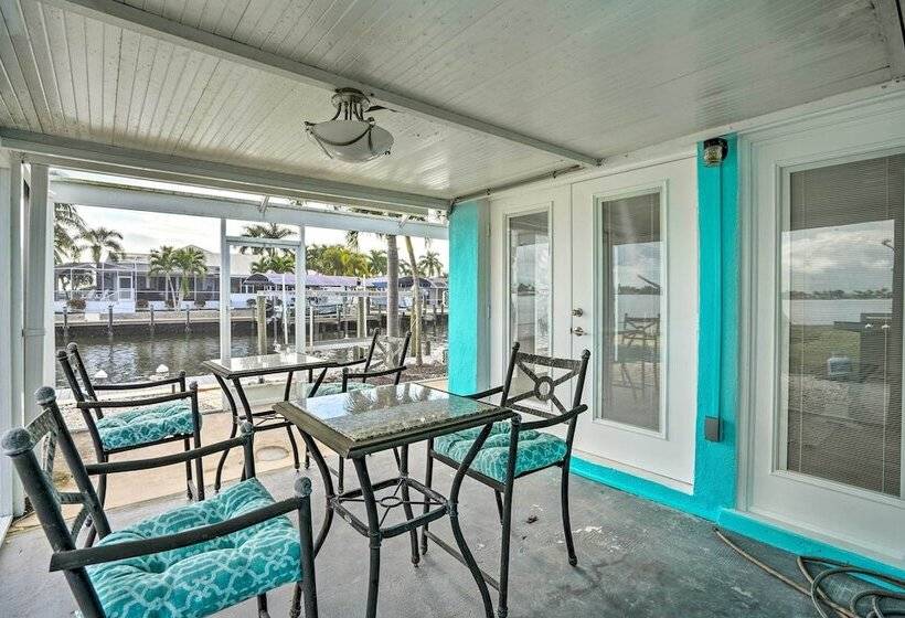 Waterfront Matlacha Home W/ Hot Tub & Grill!