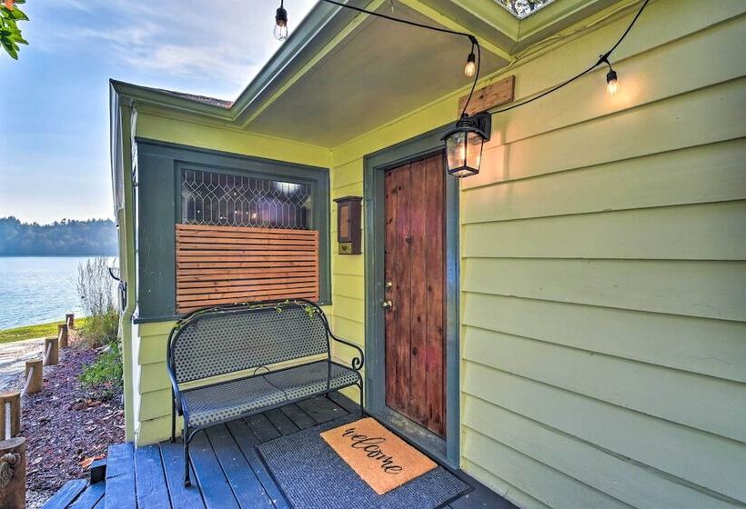 Waterfront Olympia Home W/ Private Beach & Kayaks!