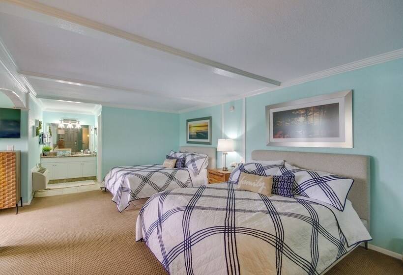 Waterfront Views & Resort Perks: Osage Beach Home