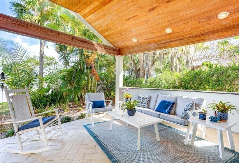 Waterfront Stuart Oasis W/ Hot Tub & Dock!