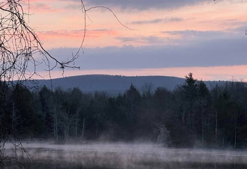 Skiing & Hiking: Water View Home In The Berkshires
