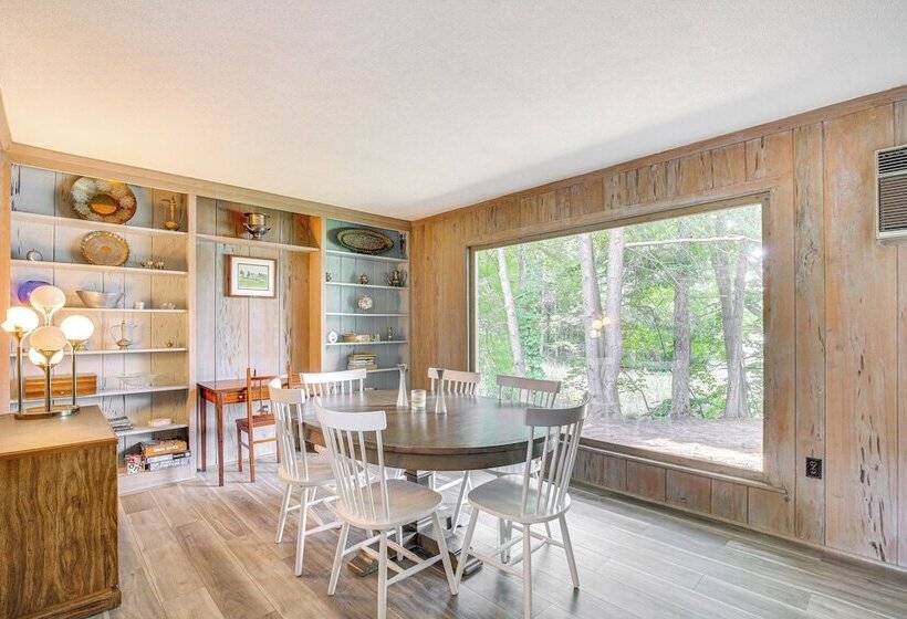 Skiing & Hiking: Water View Home In The Berkshires