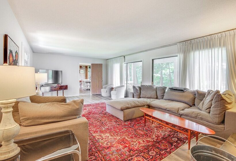 Skiing & Hiking: Water View Home In The Berkshires