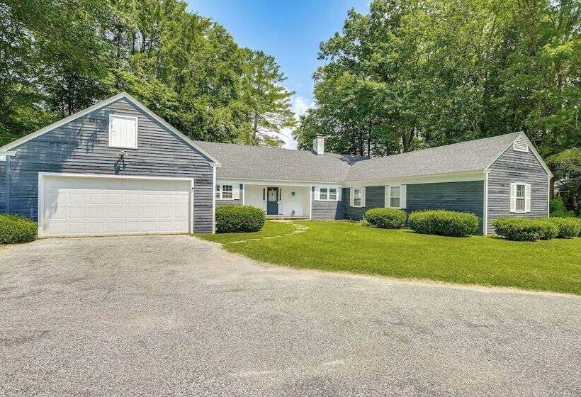Skiing & Hiking: Water View Home In The Berkshires