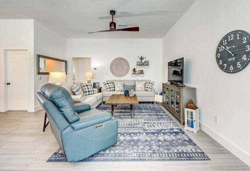 Near Golf: Home W/ Grill & Pool Access In Wildwood