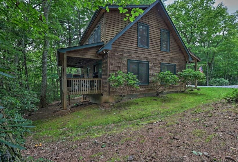 Private Cabin On 2 Acres: Hot Tub, 10 Mi To Boone!