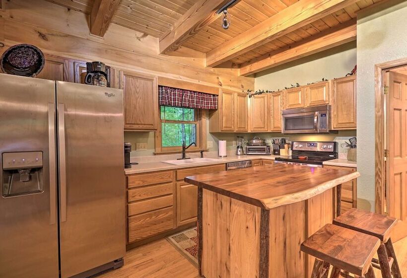 Private Cabin On 2 Acres: Hot Tub, 10 Mi To Boone!