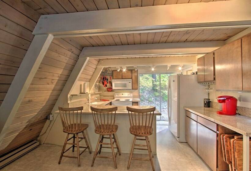 Woodsy Aframe Chalet Half Mile To Cle Elum Lake!