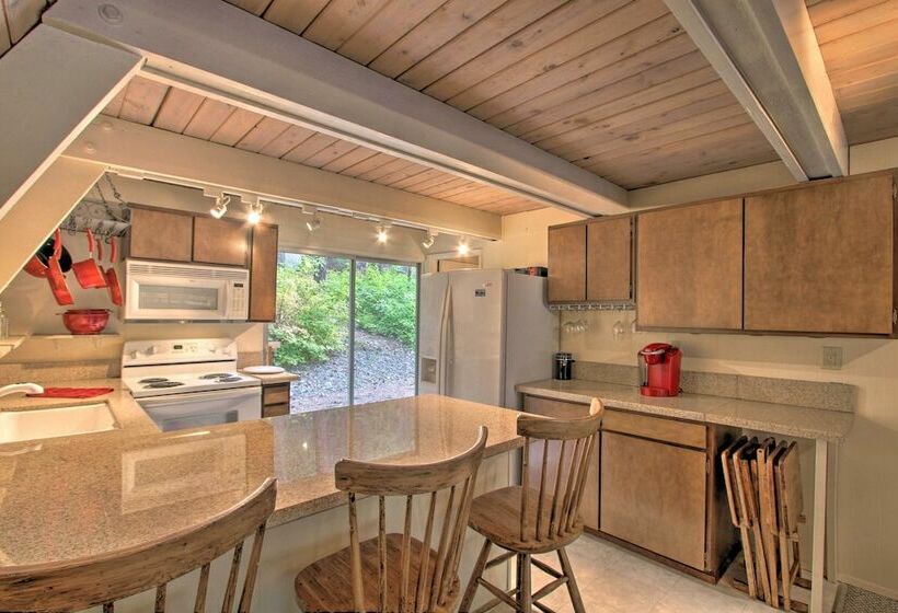 Woodsy Aframe Chalet Half Mile To Cle Elum Lake!