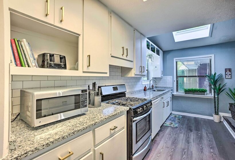 Aggie Game Day Retreat ~ 1 Mi To Texas A&m!