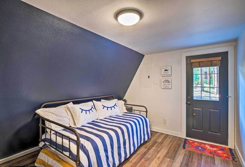 4 Mi To Breck Slopes: A Frame Cabin W/ Hot Tub!