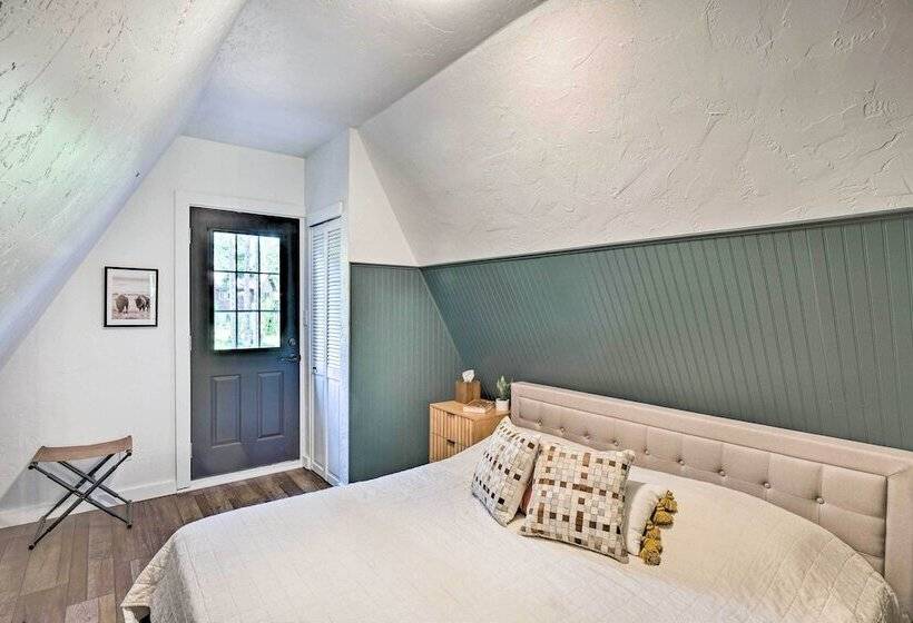 4 Mi To Breck Slopes: A Frame Cabin W/ Hot Tub!