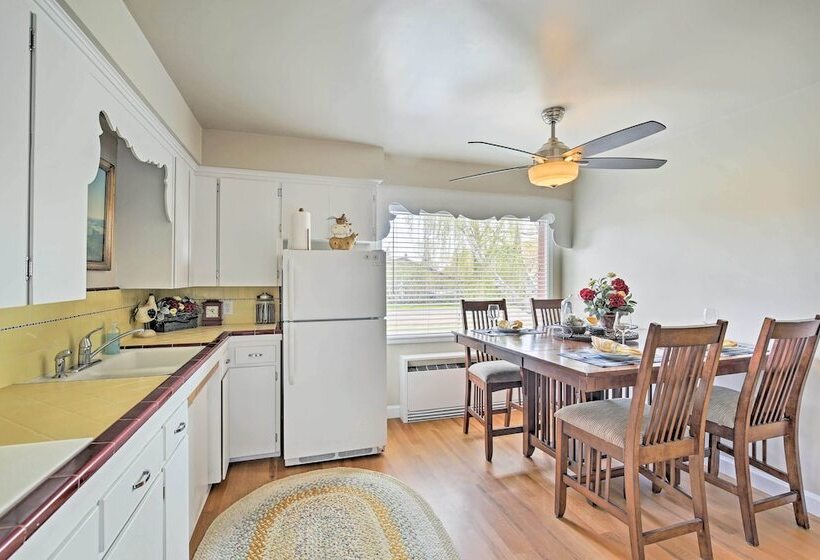 Ashton Escape W/ Yard: 56 Mi To West Yellowstone!