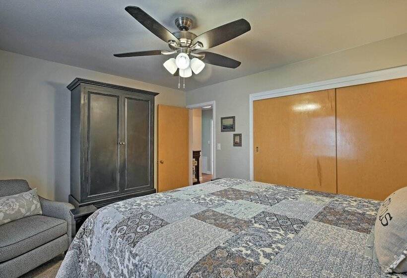 Ashton Escape W/ Yard: 56 Mi To West Yellowstone!