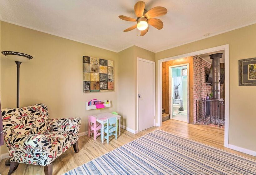 14 Mi To Beech Mountain: Home W/ Grills!