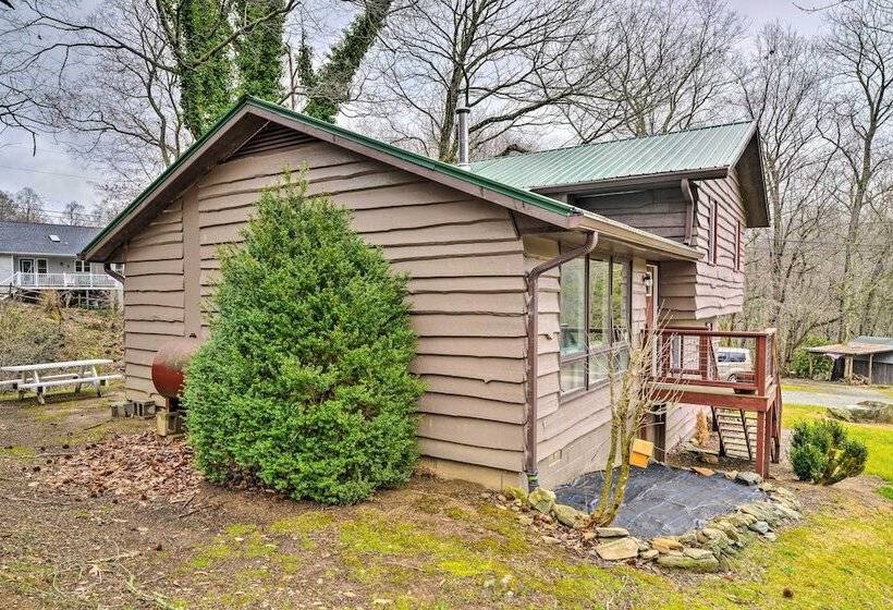 14 Mi To Beech Mountain: Home W/ Grills!