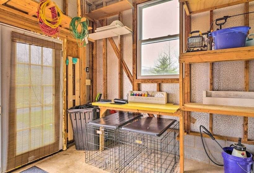 14 Mi To Beech Mountain: Home W/ Grills!