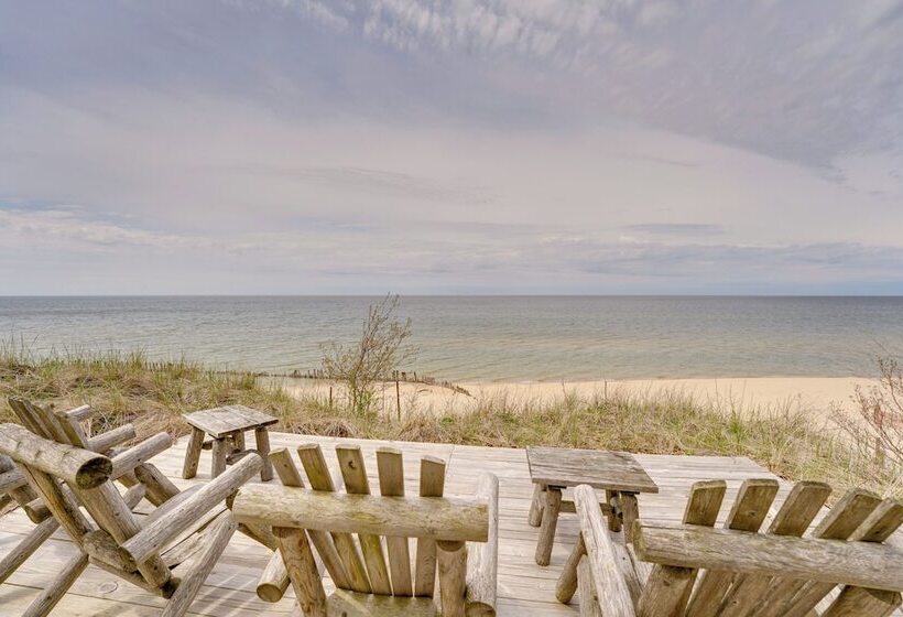 Beachfront Lake Michigan Cottage: Fire Pit & Deck