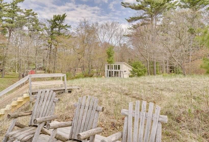 Beachfront Lake Michigan Cottage: Fire Pit & Deck