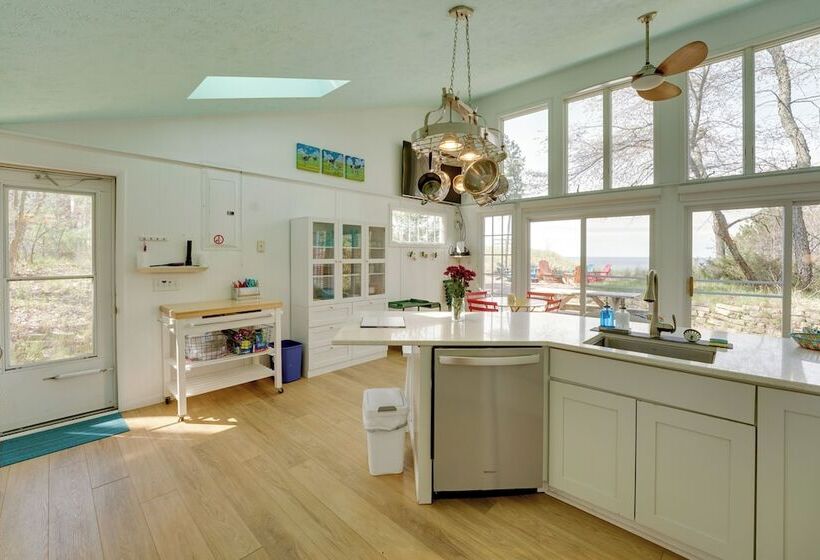 Beachfront Lake Michigan Cottage: Fire Pit & Deck