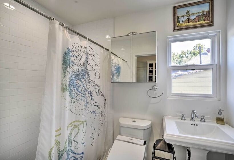 Downtown San Jose Apt W/ Deck: 1 Mi To Sap Center!